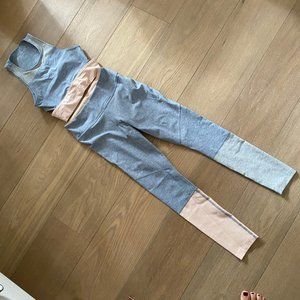 NWOT Outdoor Voices Tri-Tone Set (XS, Dove/Lake/Rose Quartz)